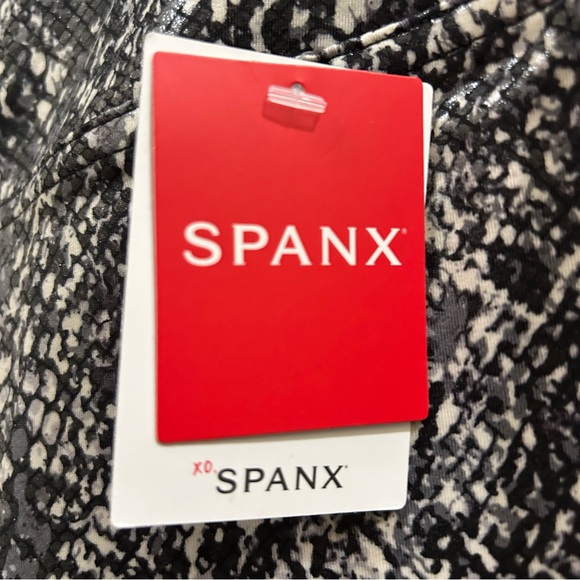 🔥 NWT SPANX faux leather snake print leggings! 🐍♥️🔥 - Picture 3 of 11